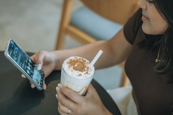 Analyse des thèmes féministes dans la série « The Handmaid's Tale »